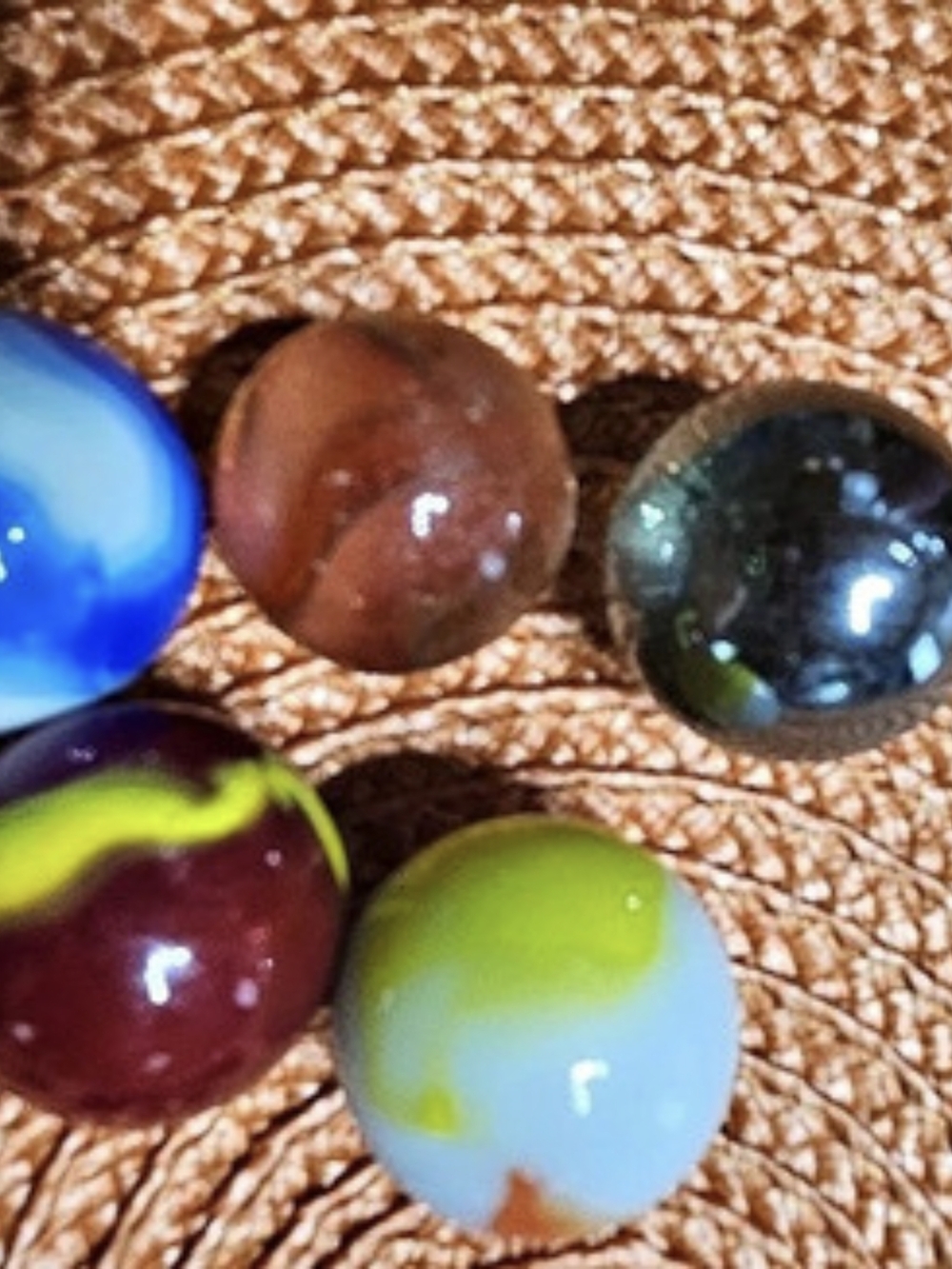 Vintage 3/4 Inch And 5/8 Shooter Marbles